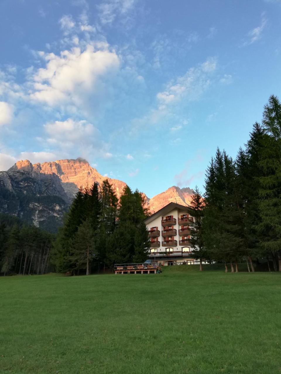 Hotel Il Cardo San Vito di Cadore Exterior photo